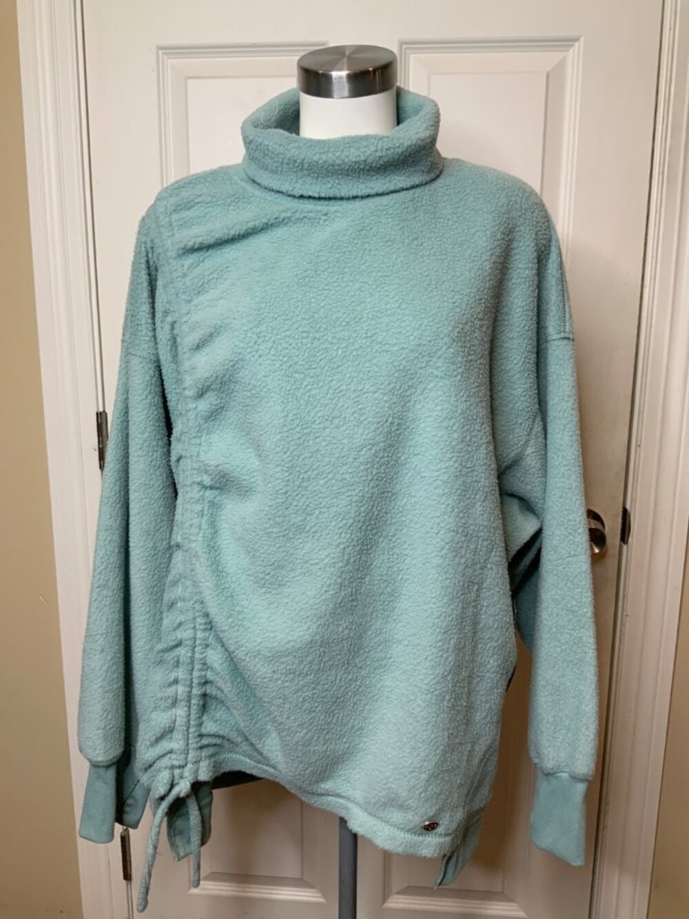 Tahari Sport Light Blue Fleece Funnel Neck Top NWT, Size 3X
